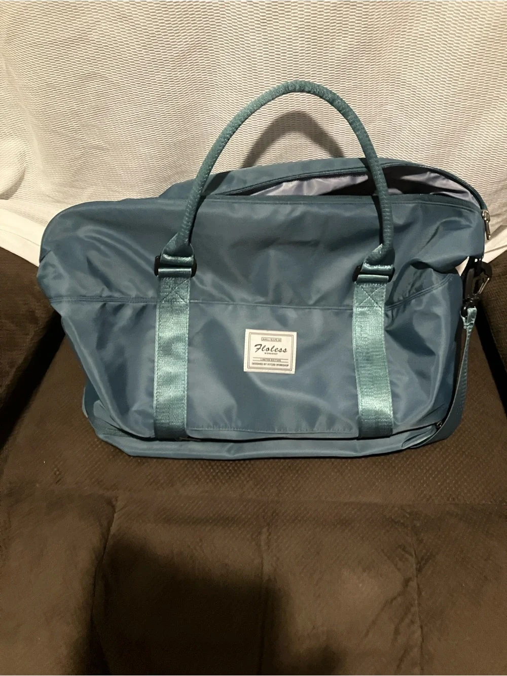 Classic Men's Duffel Bag in Teal